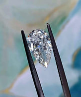 Loose pear cut diamond